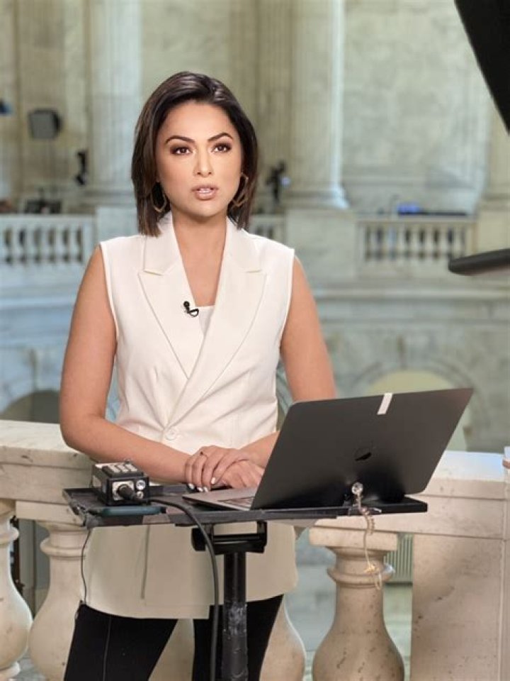 Aishah Hasnie - Bio, Age, Net Worth, Salary, Height, Single, Nationality