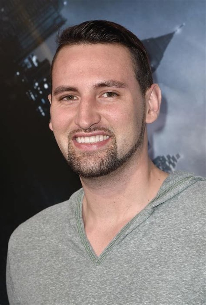 Alx James - Bio, Age, Net Worth, Salary, Height, In Relation, Nationality