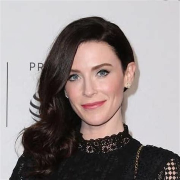 Bridget Regan - Bio, Career, Married, Age, Net Worth, Facts