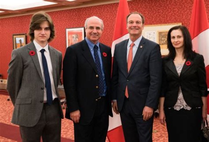 Edward Avila - Bio, Age, Net Worth, Height, Single, Nationality, Career, Wiki