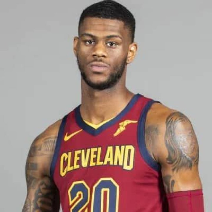 Isaiah Thomas - Bio, Age, Single, Nationality, Body Measurement, Career
