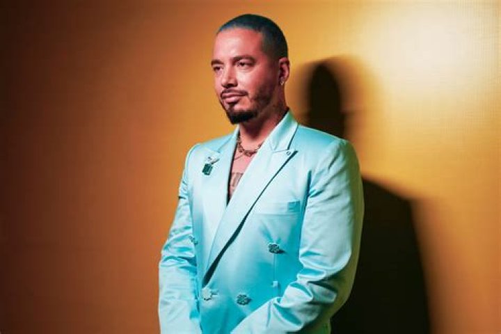 J Balvin - Bio, Age, Height, Single, Nationality, Body Measurement, Career