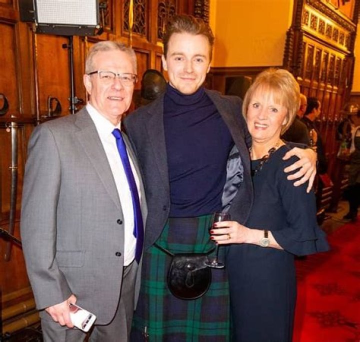 Jack Lowden - Net Worth, Bio, Career, In Relation, Age, Facts