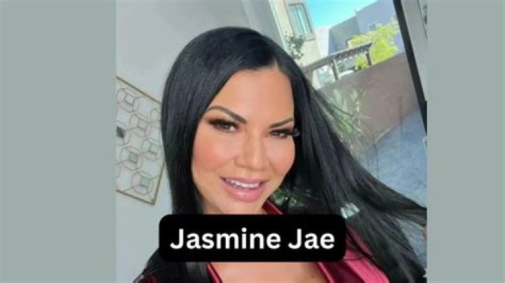 Jasmine Tan - Bio, Age, Net Worth, Single, Nationality, Height, Career, Wiki