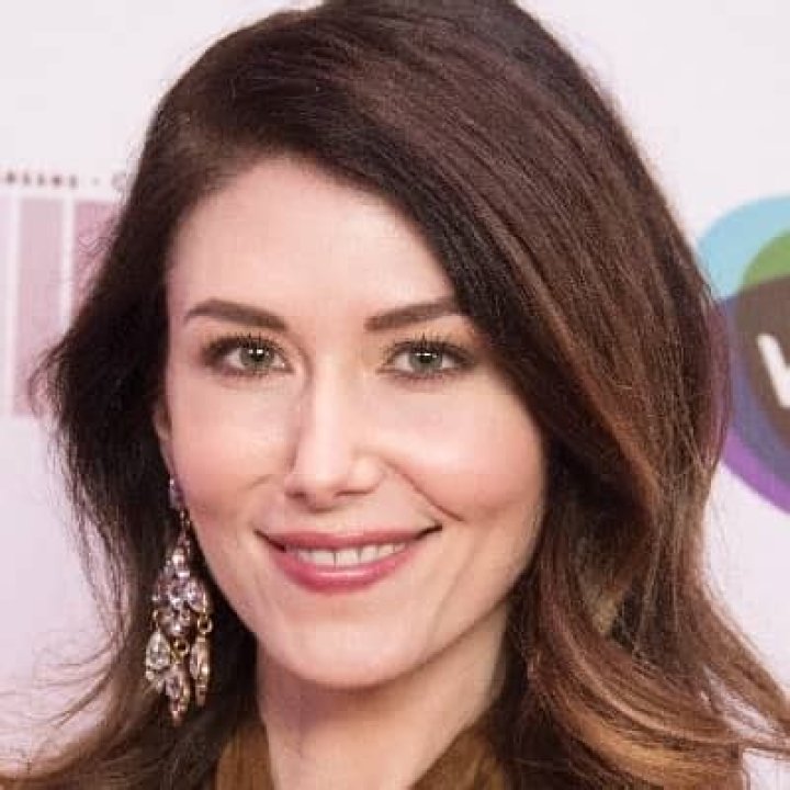 Jewel Staite - Bio, Age, Career, Height, Nationality, Facts