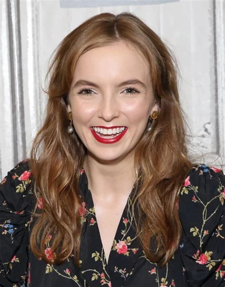 Jodie Comer - Bio, Age, Height, Single, Nationality, Body Measurement, Career