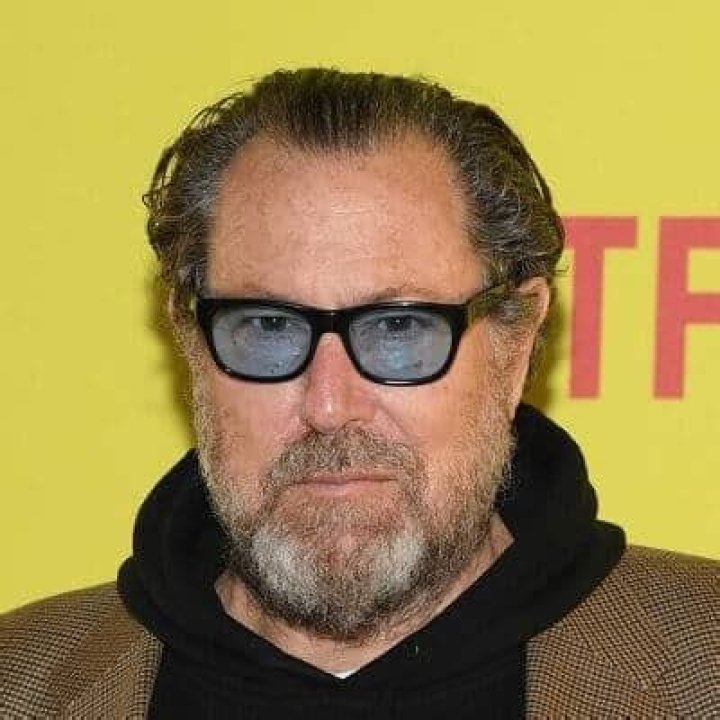 Julian Schnabel - Bio, Age, Height, Net Worth, Facts, Nationality