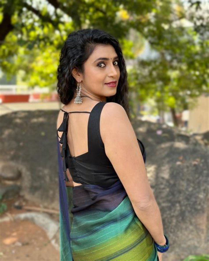 Kasthuri Shankar - Bio, Age, Net Worth, Height, Married, Nationality, Wiki