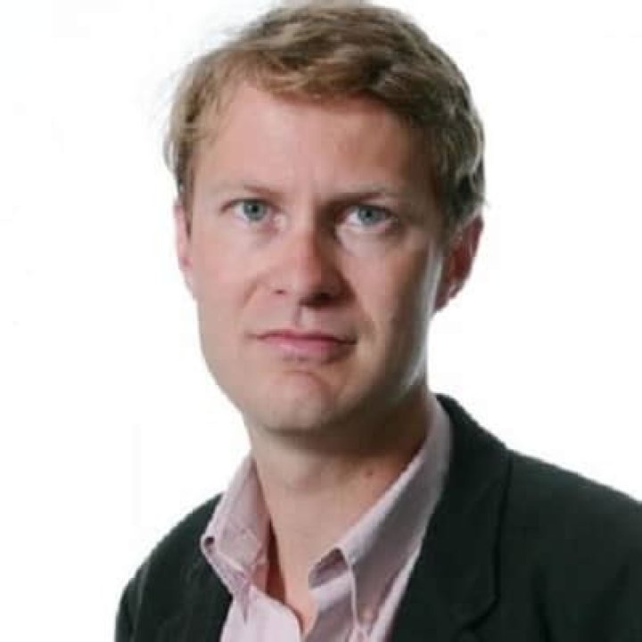 Luke Harding - Bio, Age, Height, Net Worth, Facts, Nationality