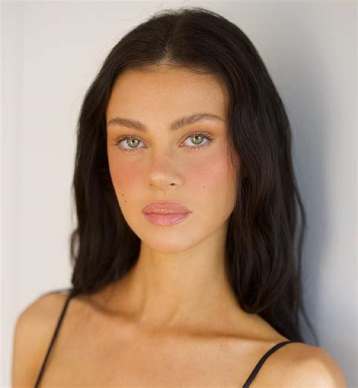 Nicola Peltz - Bio, Age, Net Worth, Height, In Relation, Nationality, Body Measurement, Career