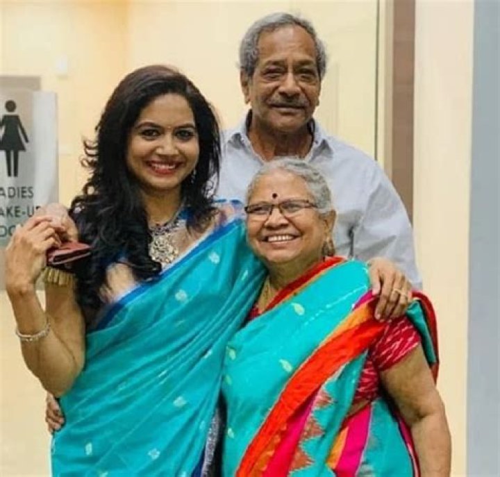 Sunitha Upadrashta - Bio, Age, Married, Facts, Net Worth, Career