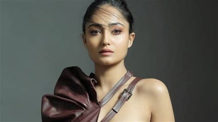 Tridha Choudhury - Bio, Age, Net Worth, Height, Married, Nationality, Wiki